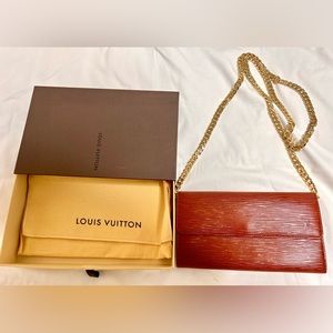 Louis Vuitton Epi Leather Sarah Wallet in Tan Leather